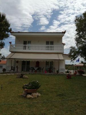 Hostal Spiti Me Thea Filiatra Exterior foto